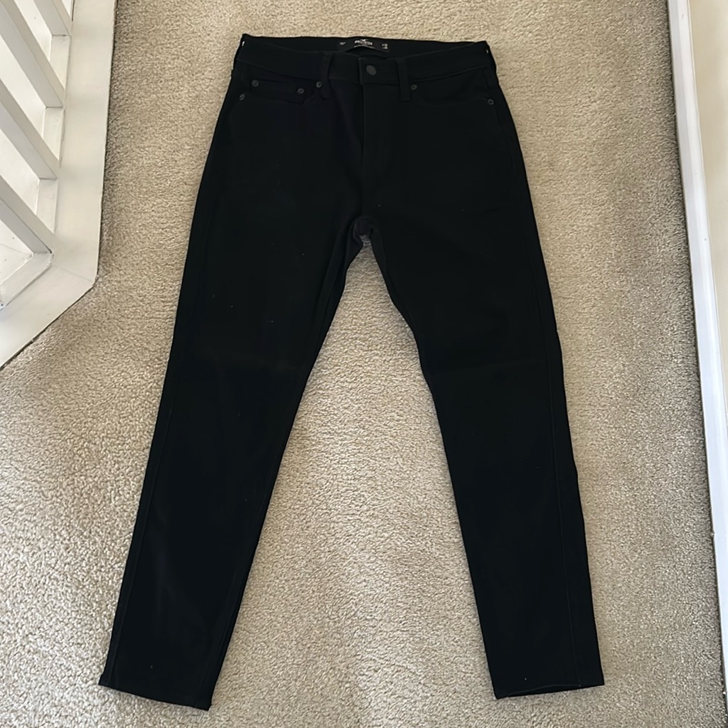 Men’s Hollister Black Denim Jeans - Taper Style - 30w X 30l
